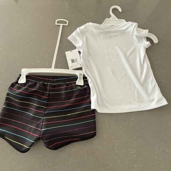 Little Girl Nike Dri-Fit Sz 5 Shorts Rainbow Stripe  and Shirt New with tags - Picture 4 of 6